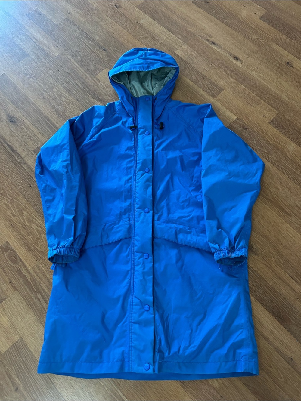 Vintage LL Bean Ladies Blue Rain Jacket 1990’s Hooded Raincoat